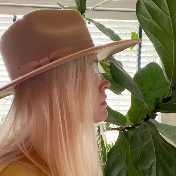 Lack of Color Teak Rancher - Picture 7 of 7